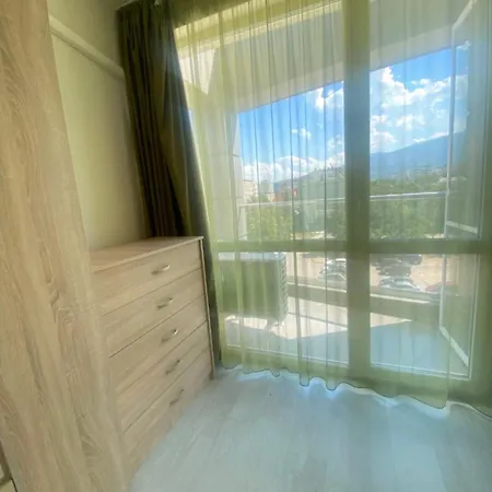 Student Vitosha View